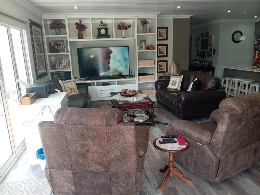 3 Bedroom Property for Sale in Tergniet Western Cape